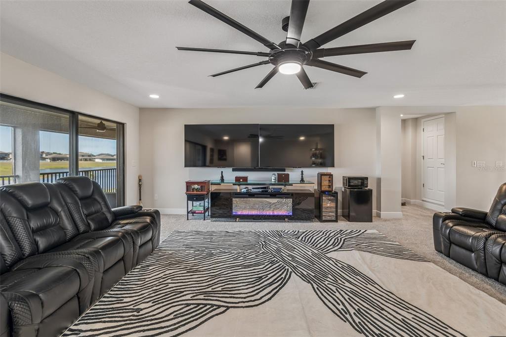 13154 TWIN BRIDGES DRIVE gallery image #44