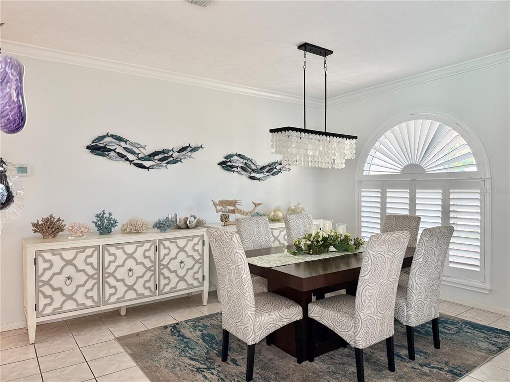 6326 N QUEENSWAY DR gallery image #12