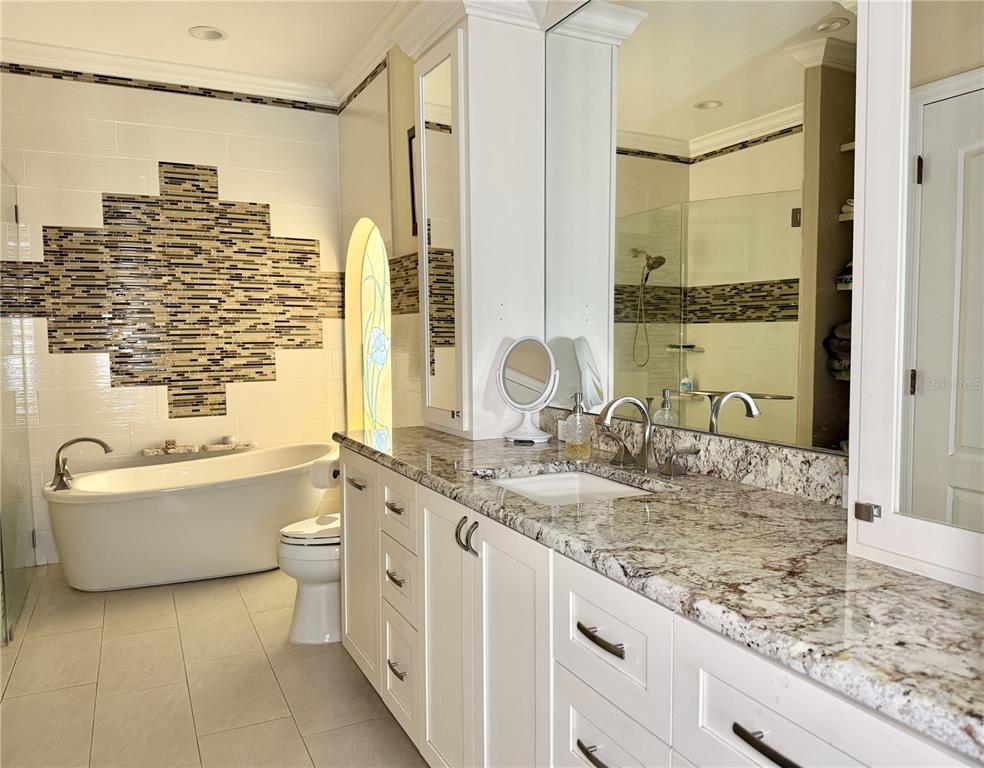 6326 N QUEENSWAY DR gallery image #32