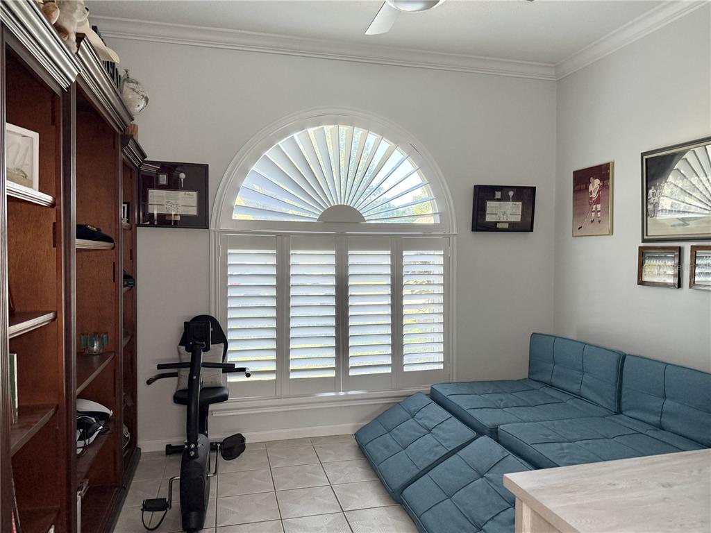 6326 N QUEENSWAY DR gallery image #43