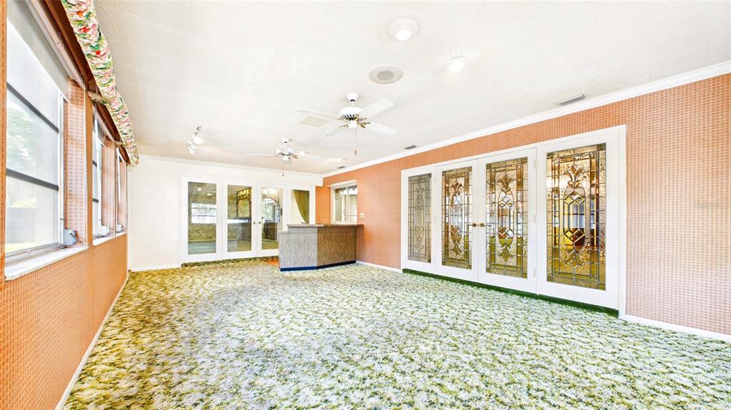 1116 N RIVERHILLS DRIVE gallery image #38