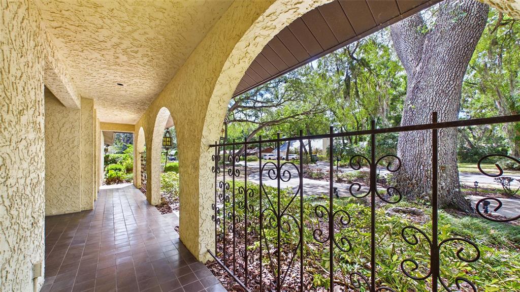 1116 N RIVERHILLS DRIVE gallery image #60
