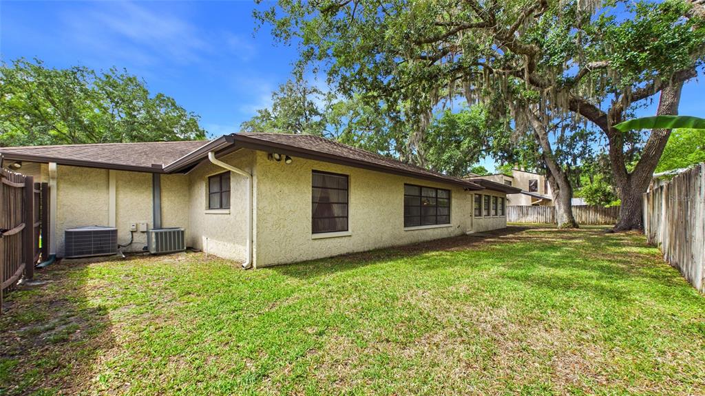 1116 N RIVERHILLS DRIVE gallery image #62