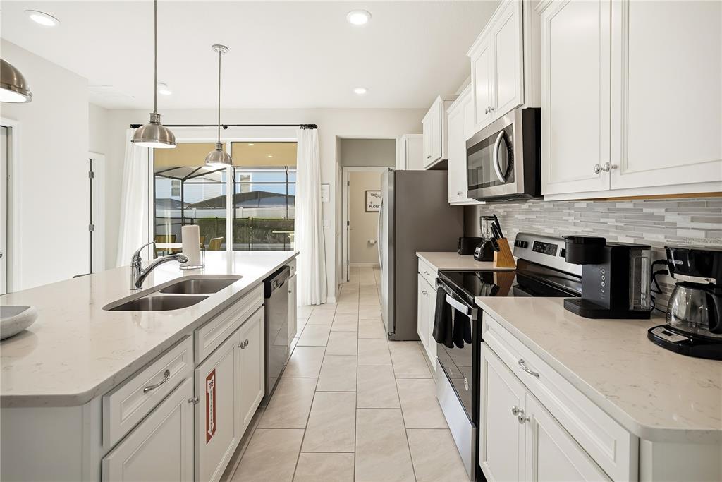 1177 ALOHA BOULEVARD gallery image #15