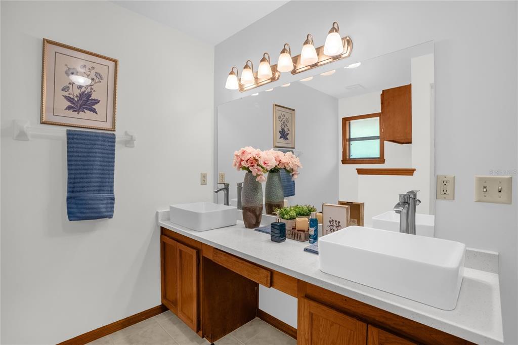 825 MELLOWOOD AVENUE gallery image #14