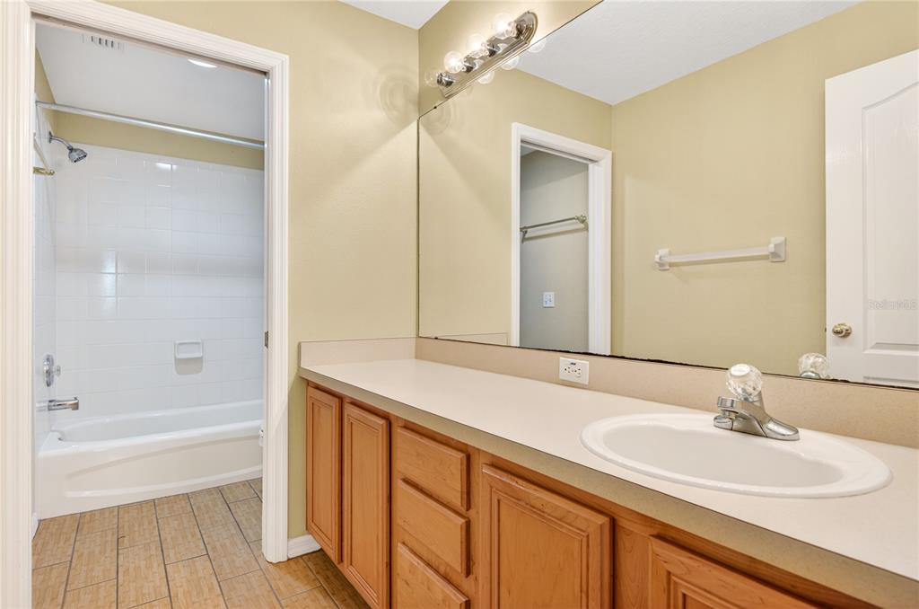 10801 SPRING MOUNTAIN PLACE gallery image #43