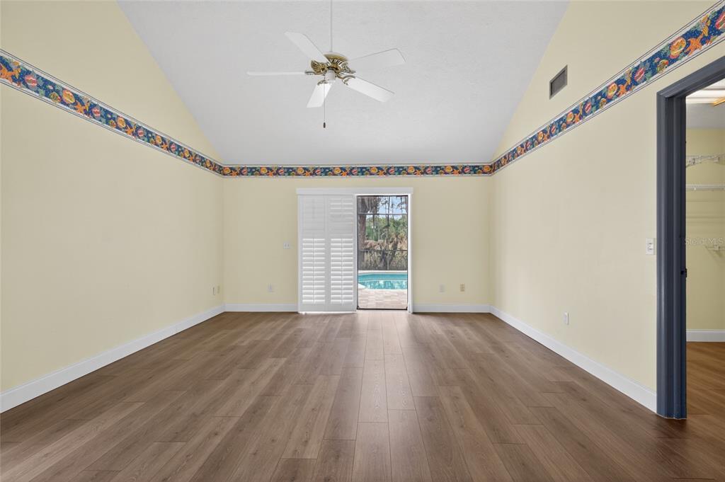 901 W RIVER DRIVE gallery image #13