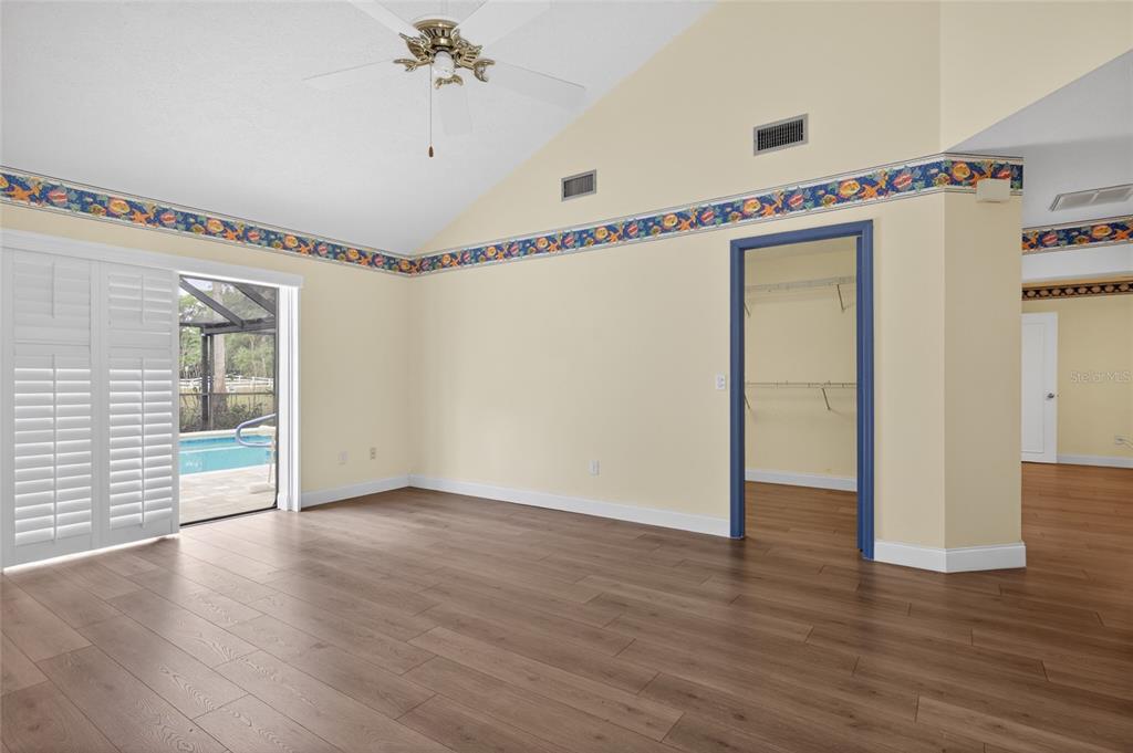 901 W RIVER DRIVE gallery image #14