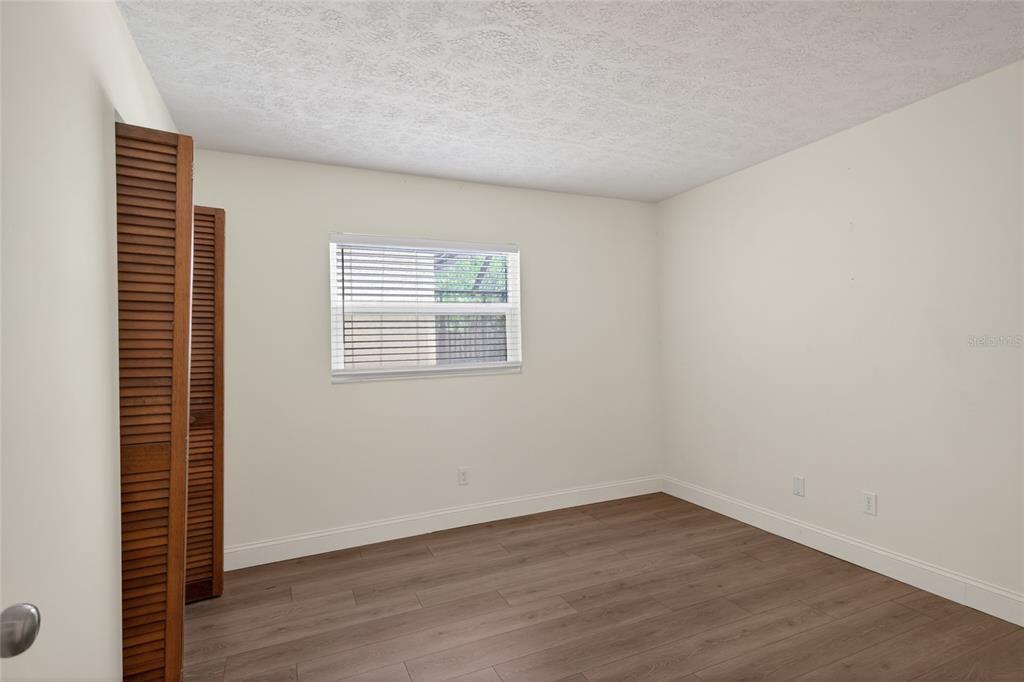 901 W RIVER DRIVE gallery image #27