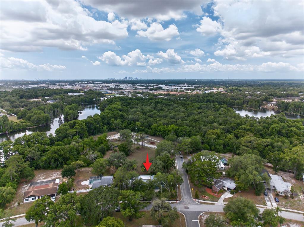 901 W RIVER DRIVE gallery image #52
