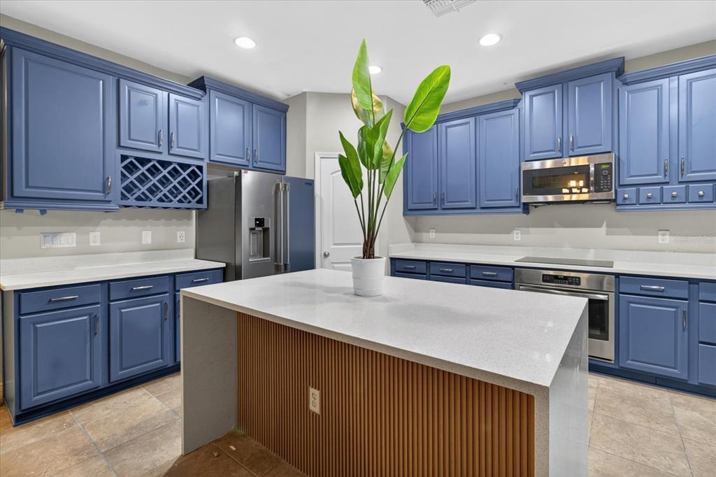 1389 HERITAGE LANDINGS DRIVE gallery image #18