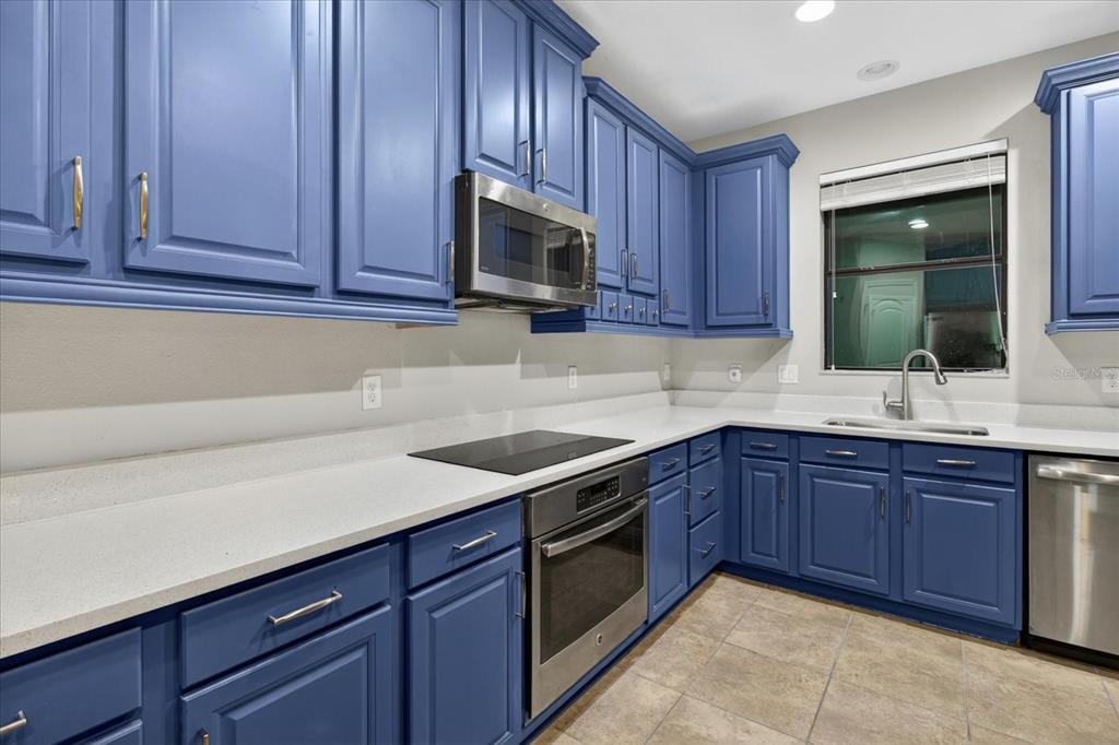 1389 HERITAGE LANDINGS DRIVE gallery image #24