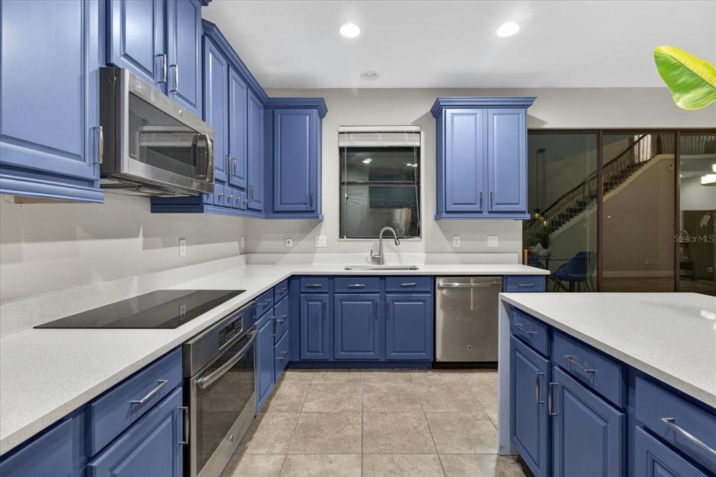 1389 HERITAGE LANDINGS DRIVE gallery image #25