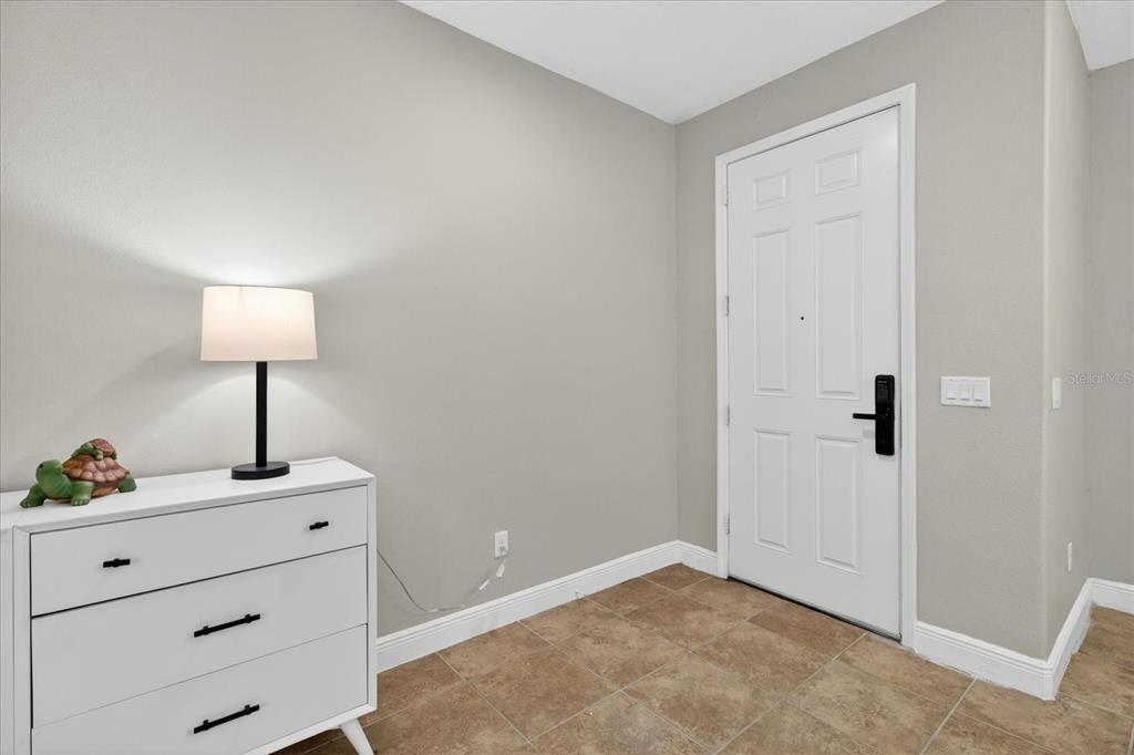 1389 HERITAGE LANDINGS DRIVE gallery image #4