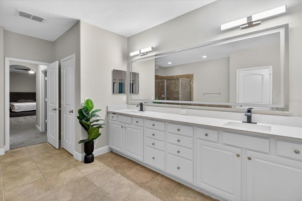 1389 HERITAGE LANDINGS DRIVE gallery image #52