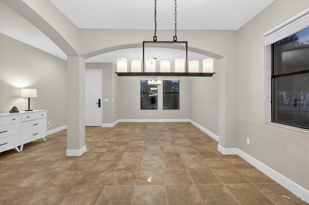 1389 HERITAGE LANDINGS DRIVE gallery image #8