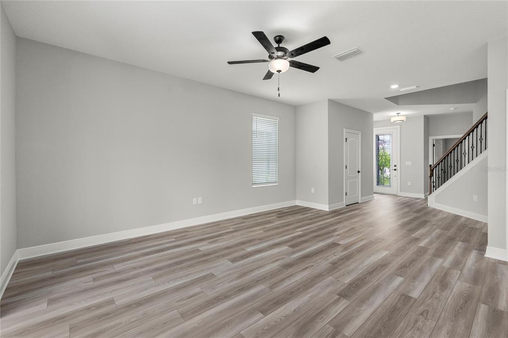 7737 SOMERSWORTH DRIVE gallery image #3