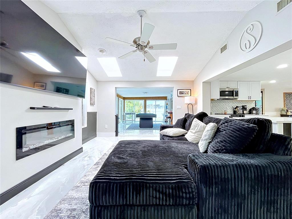 6950 SOUTHWIND DRIVE gallery image #12