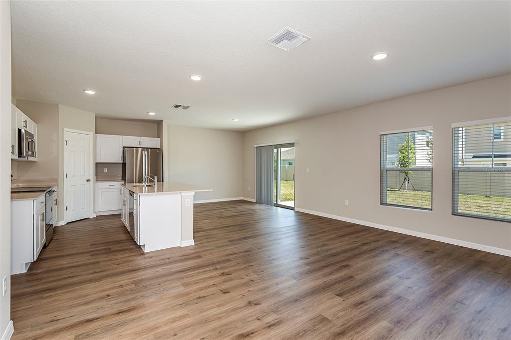 4620 HIKERS DRIVE gallery image #3