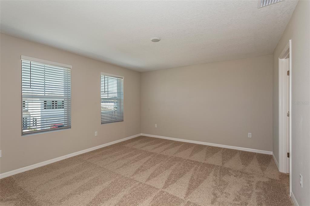 4620 HIKERS DRIVE gallery image #4