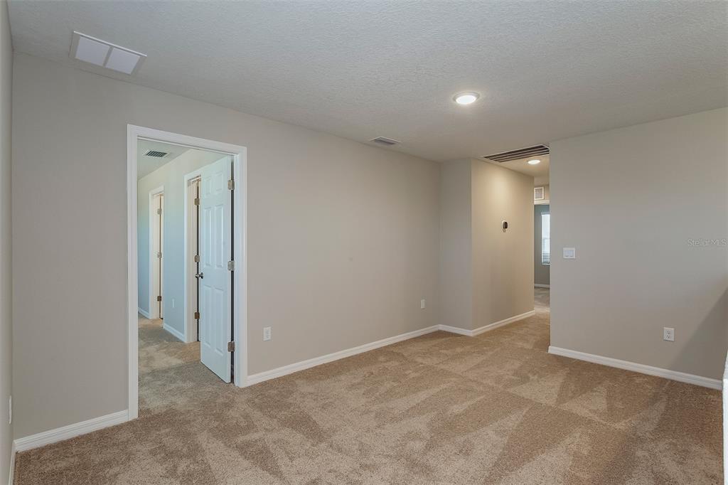 4620 HIKERS DRIVE gallery image #5