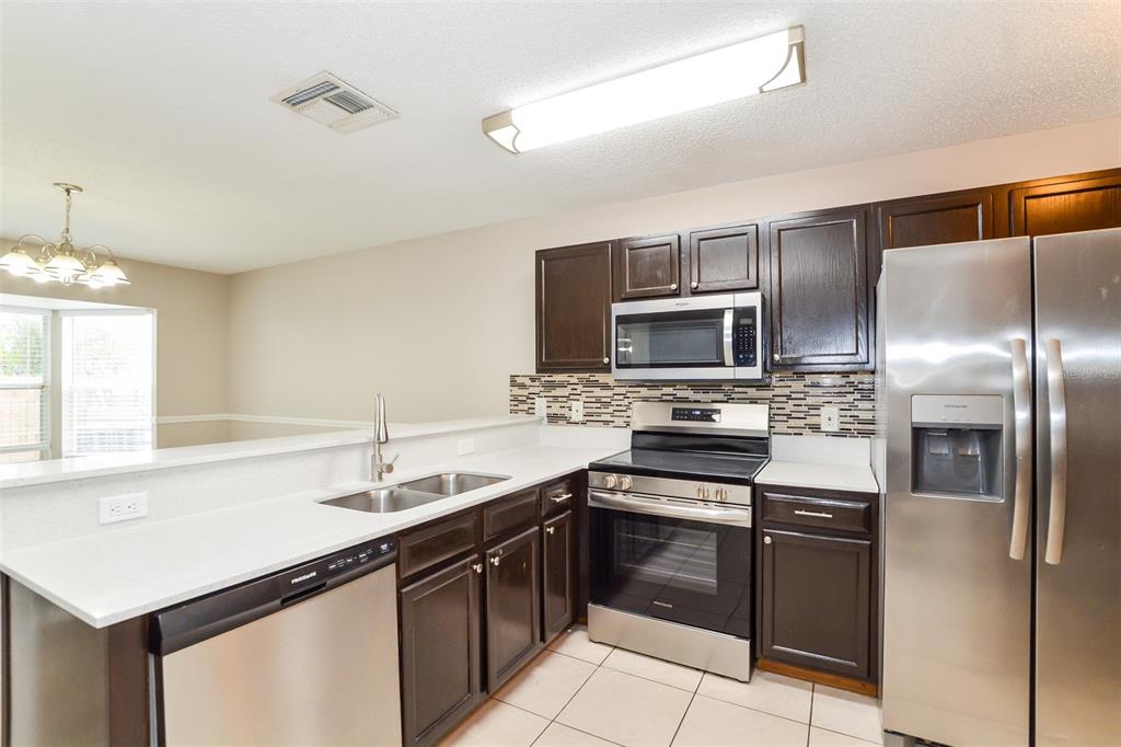 6730 BRITTANY CHASE COURT gallery image #10