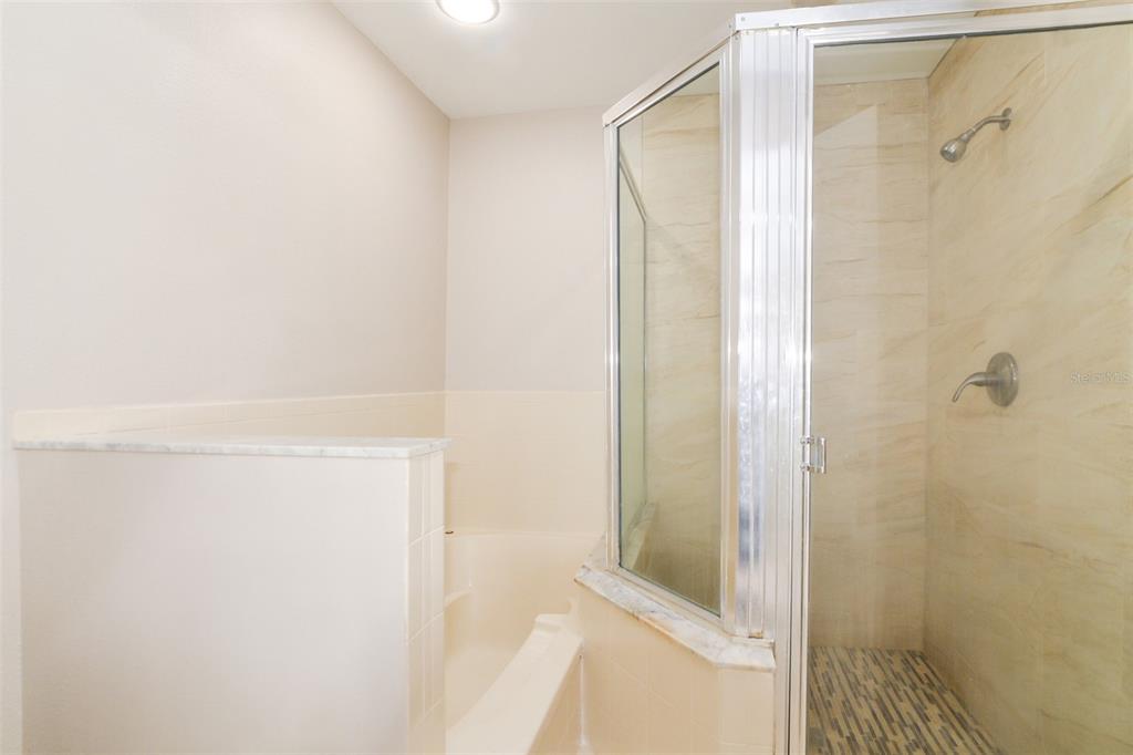 6730 BRITTANY CHASE COURT gallery image #18