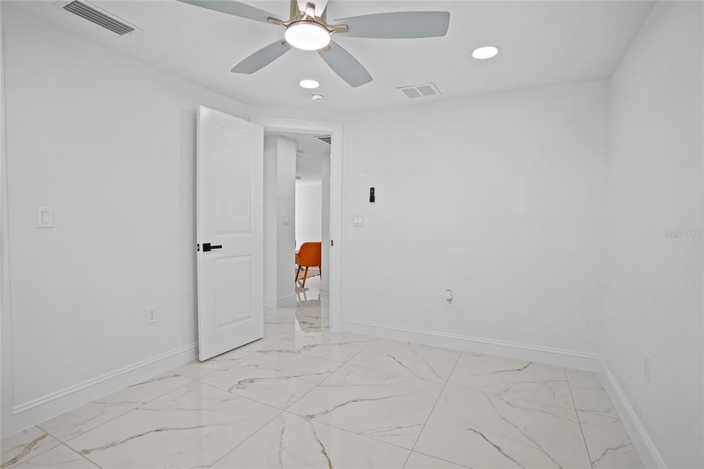 6400 MONTANA AVENUE gallery image #21