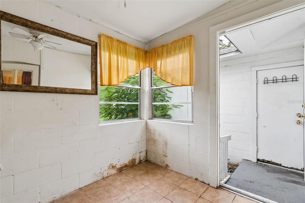 918 S GOLDWYN AVENUE gallery image #17