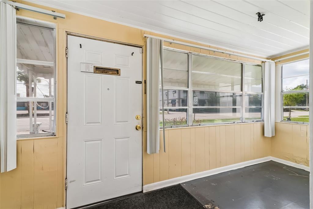 918 S GOLDWYN AVENUE gallery image #18