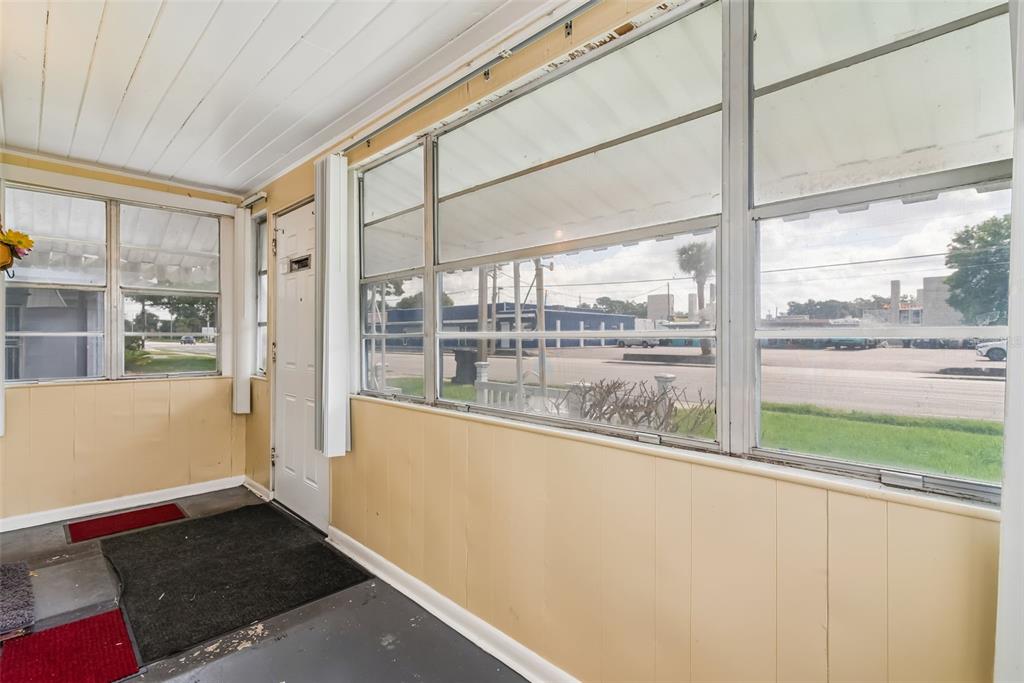 918 S GOLDWYN AVENUE gallery image #4