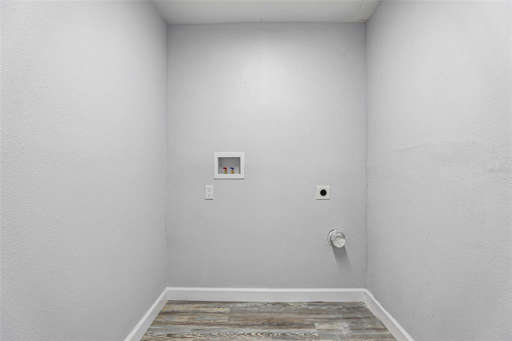 7019 KENSINGTON HIGH BOULEVARD gallery image #30