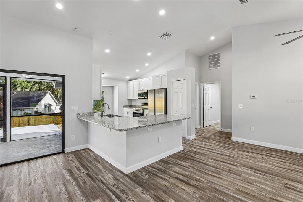 7019 KENSINGTON HIGH BOULEVARD gallery image #9
