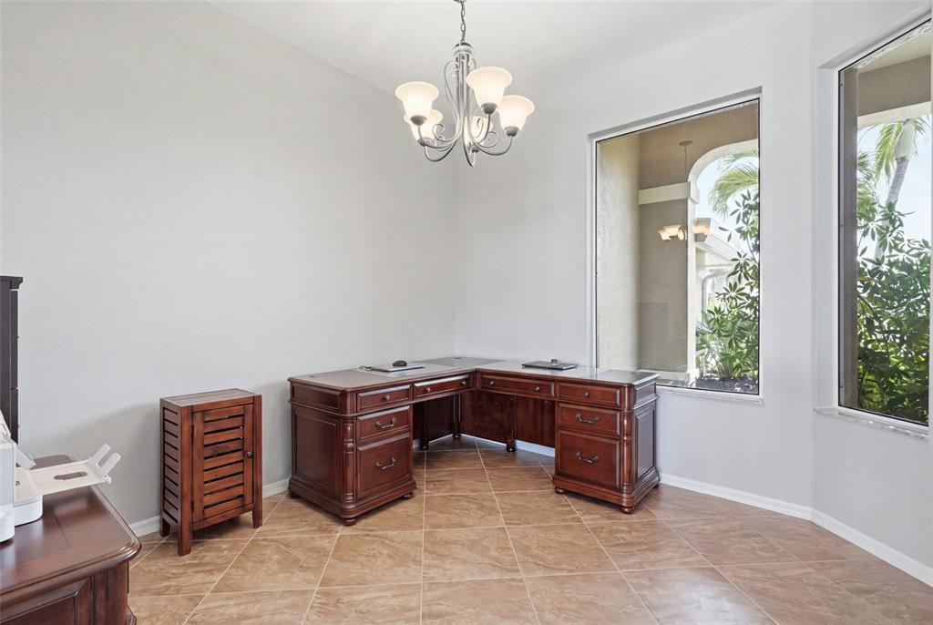 5020 SW 8TH PLACE gallery image #15