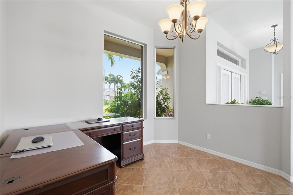 5020 SW 8TH PLACE gallery image #16
