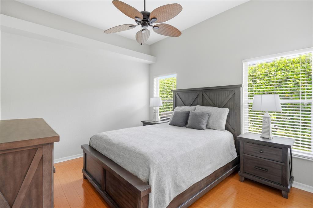 5020 SW 8TH PLACE gallery image #27