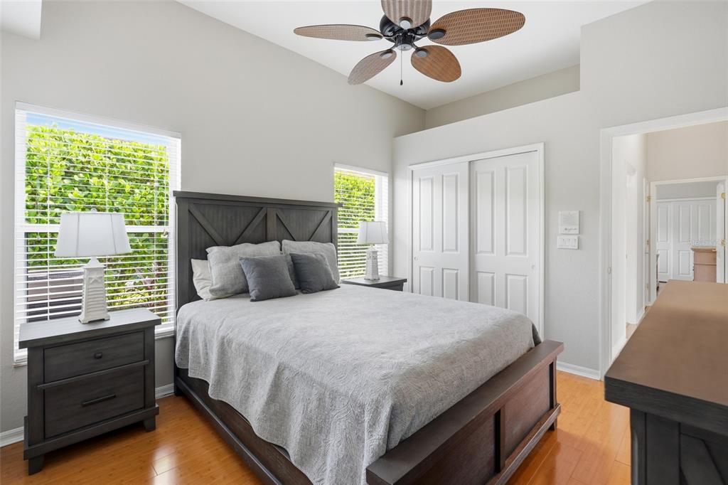 5020 SW 8TH PLACE gallery image #28