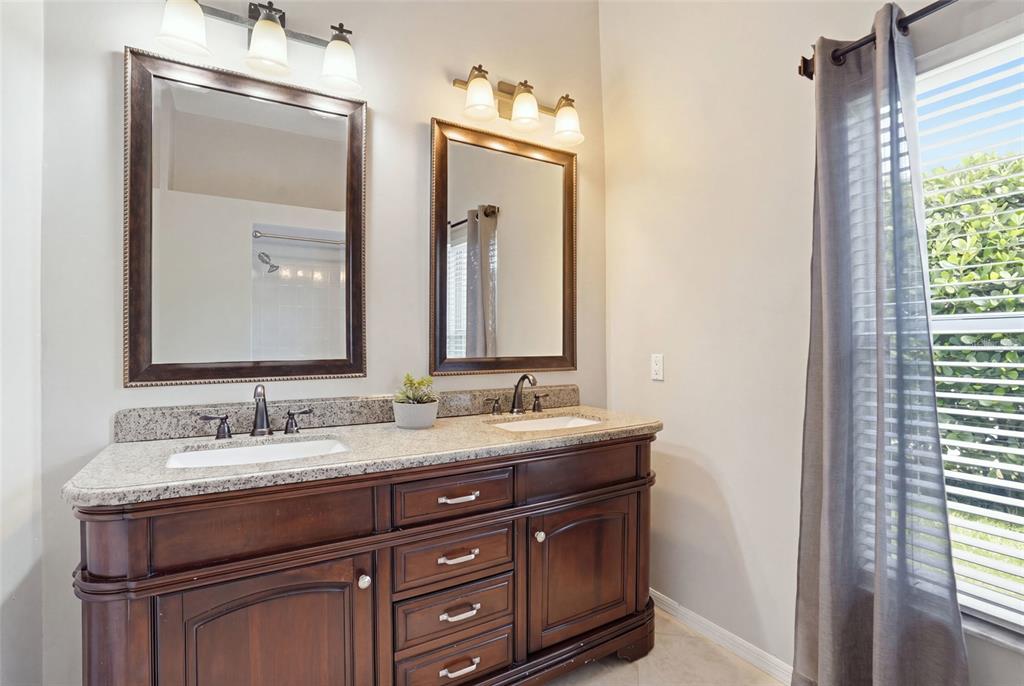 5020 SW 8TH PLACE gallery image #29