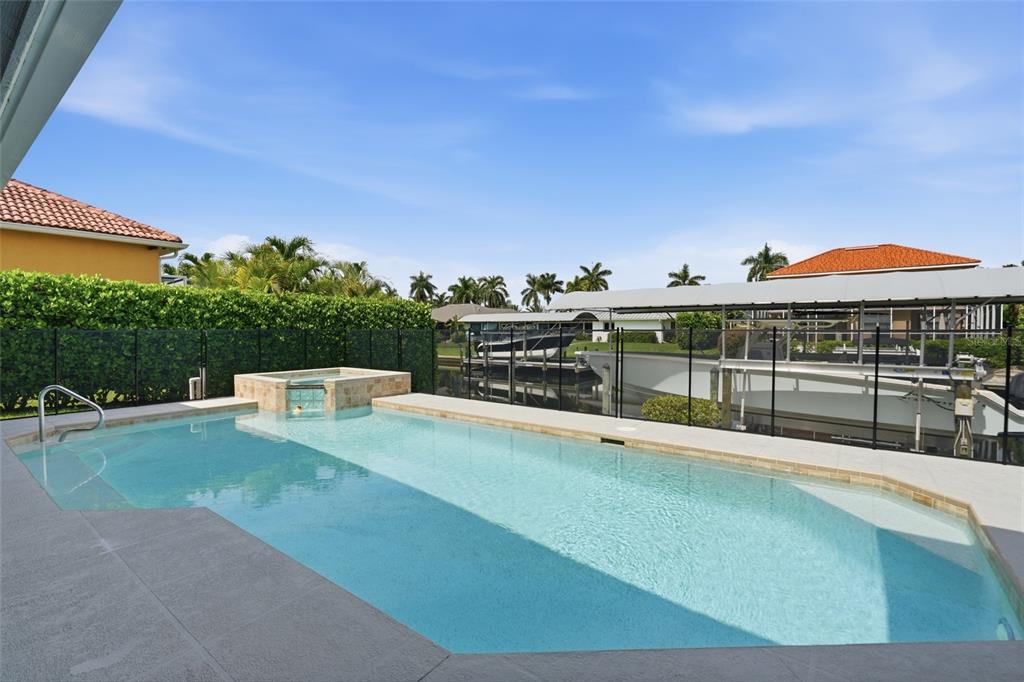 5020 SW 8TH PLACE gallery image #36