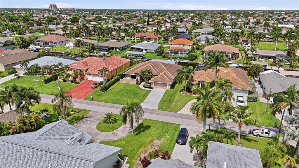 5020 SW 8TH PLACE gallery image #38