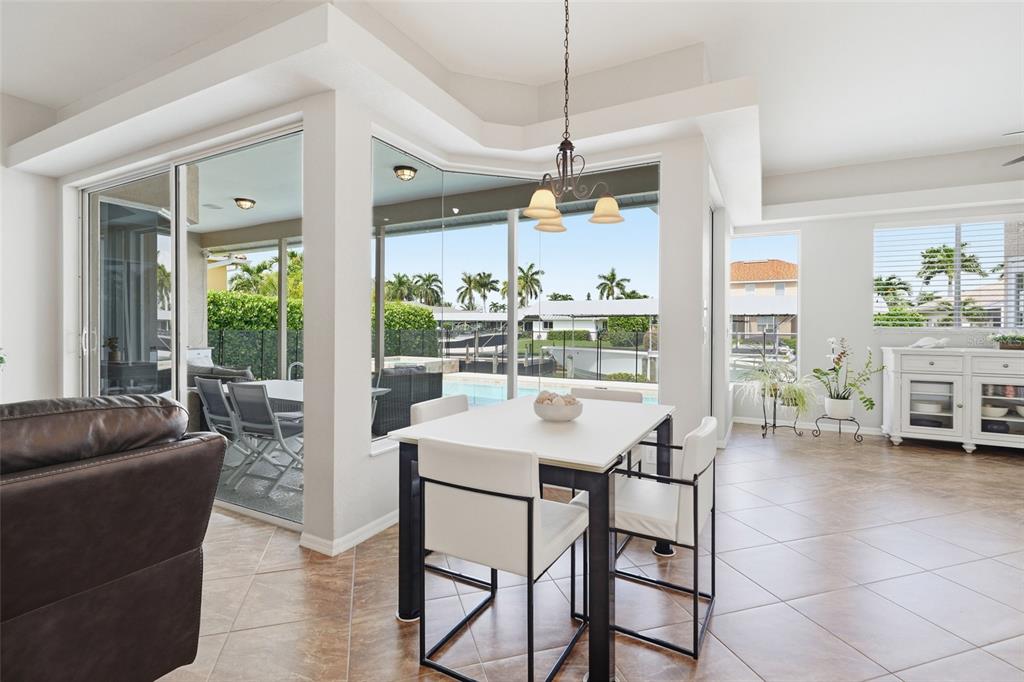 5020 SW 8TH PLACE gallery image #4