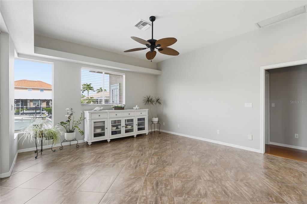 5020 SW 8TH PLACE gallery image #6