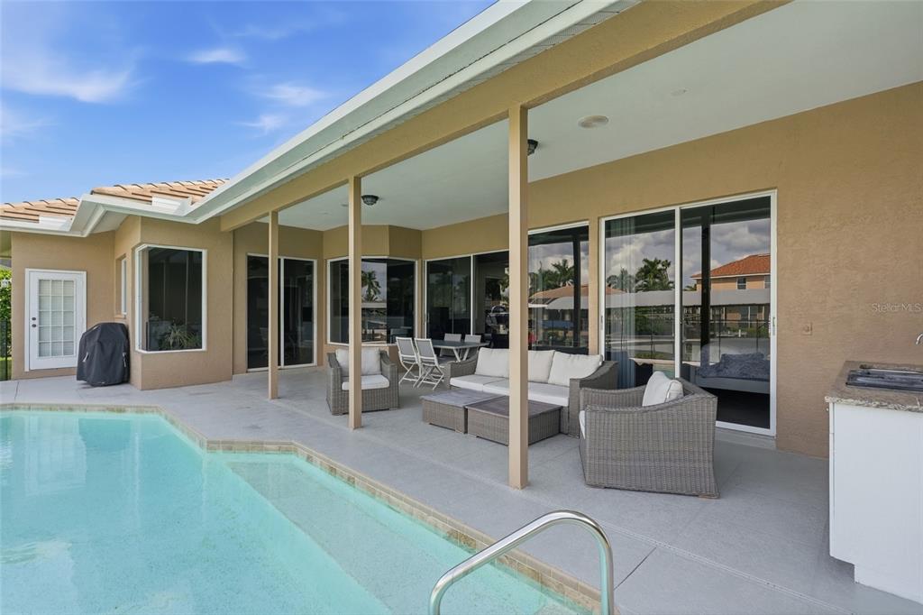 5020 SW 8TH PLACE gallery image #8