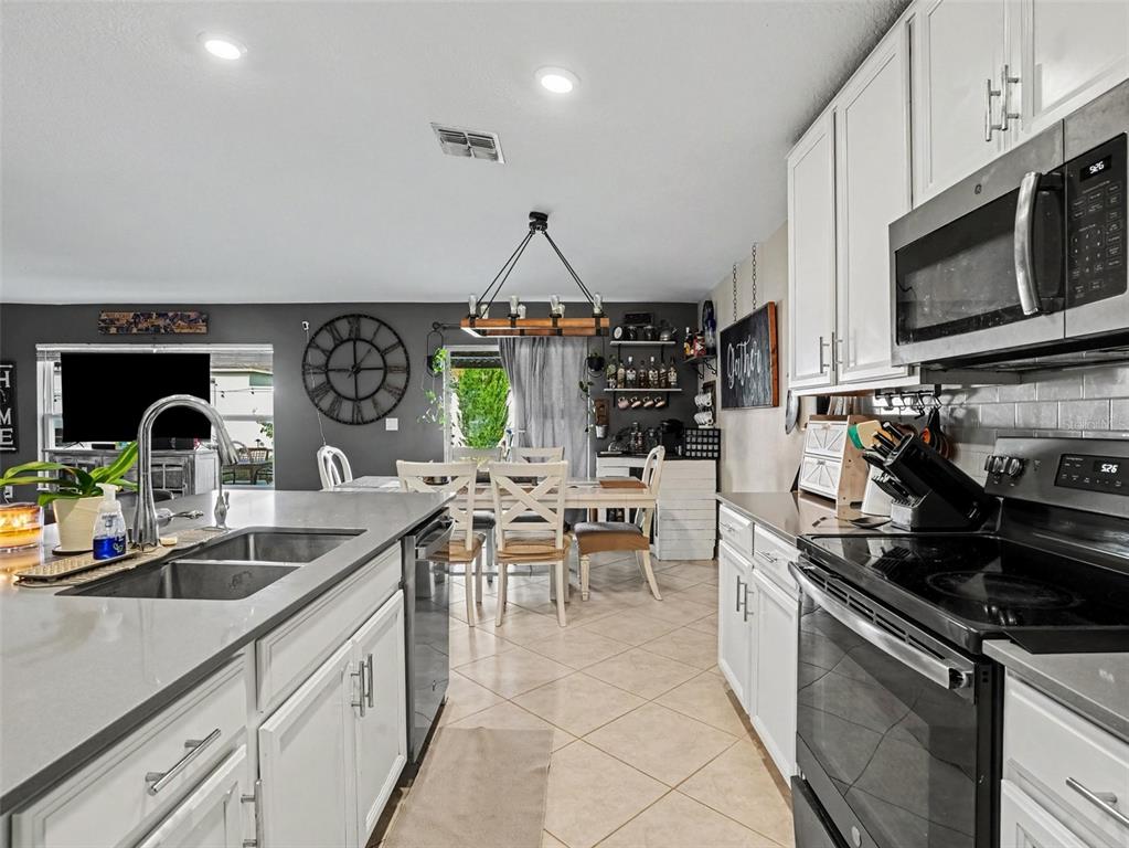 149 TAFT DRIVE gallery image #10