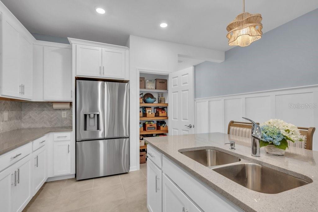 7644 LIVEWELL LANE