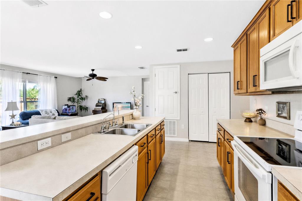 4629 CAVERNS DRIVE gallery image #14