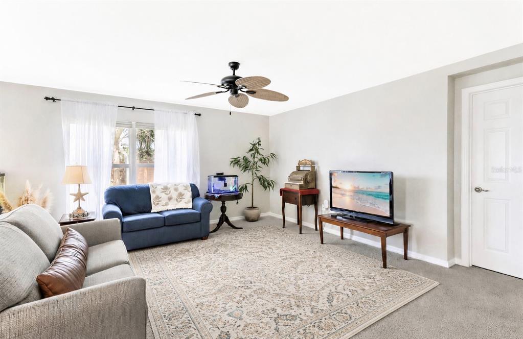 4629 CAVERNS DRIVE gallery image #15