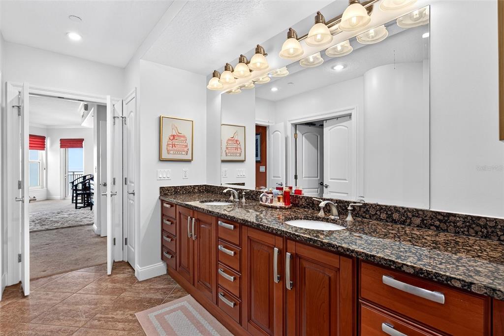 3245 S ATLANTIC AVENUE UNIT 10 gallery image #30