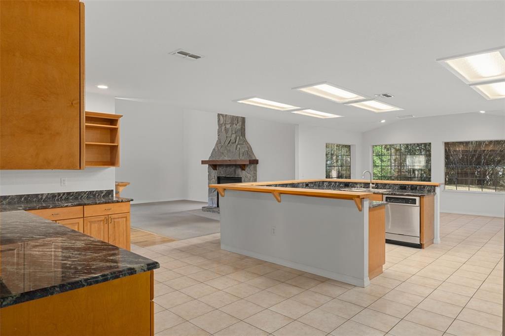 5248 NEFF LAKE ROAD gallery image #42