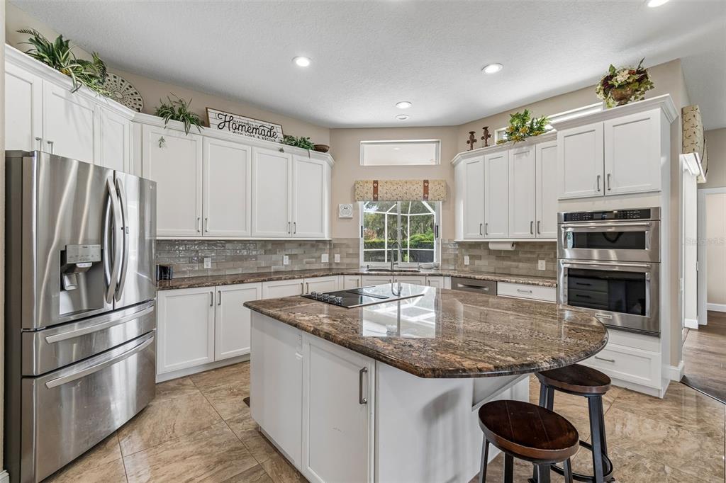 1021 HAGEN DRIVE gallery image #12